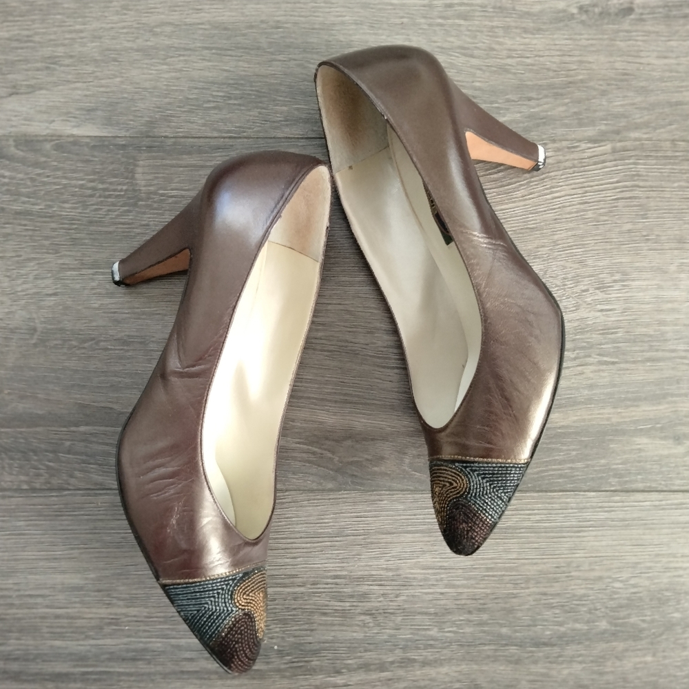 Vintage Charter Club Brown Leather Classic Heels Pumps Size 9.5 B Embroidered